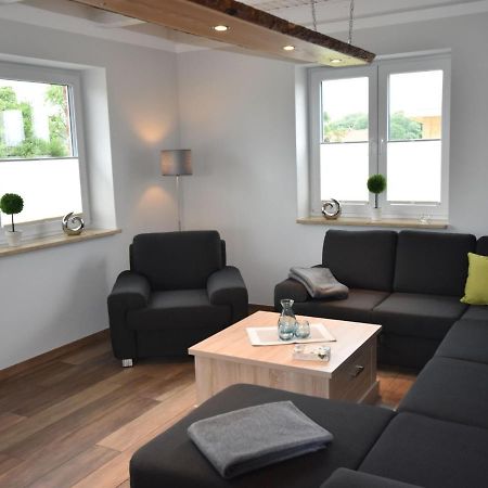 Cozy Holiday Home In Gross Schwansee With Sauna Екстериор снимка